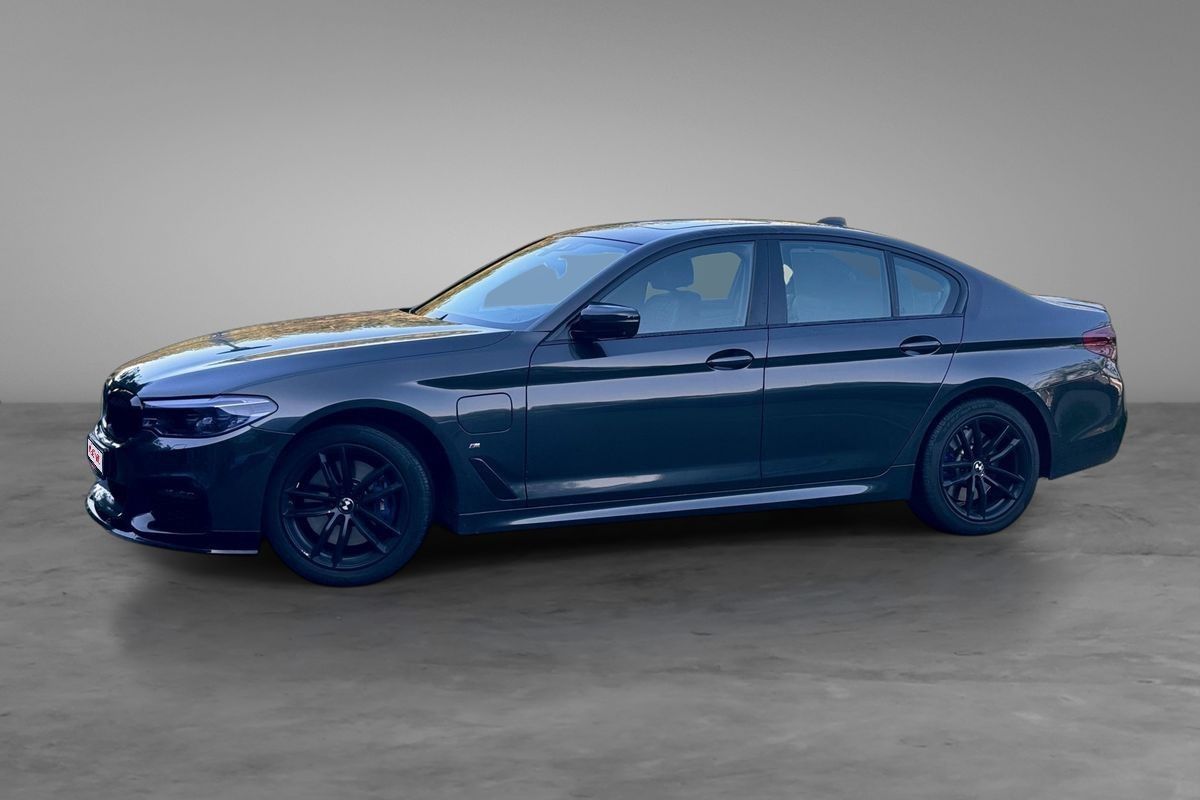 BMW Série 5 -530e xDrive iPerformance/M-sports/HarmanKardon/Pano