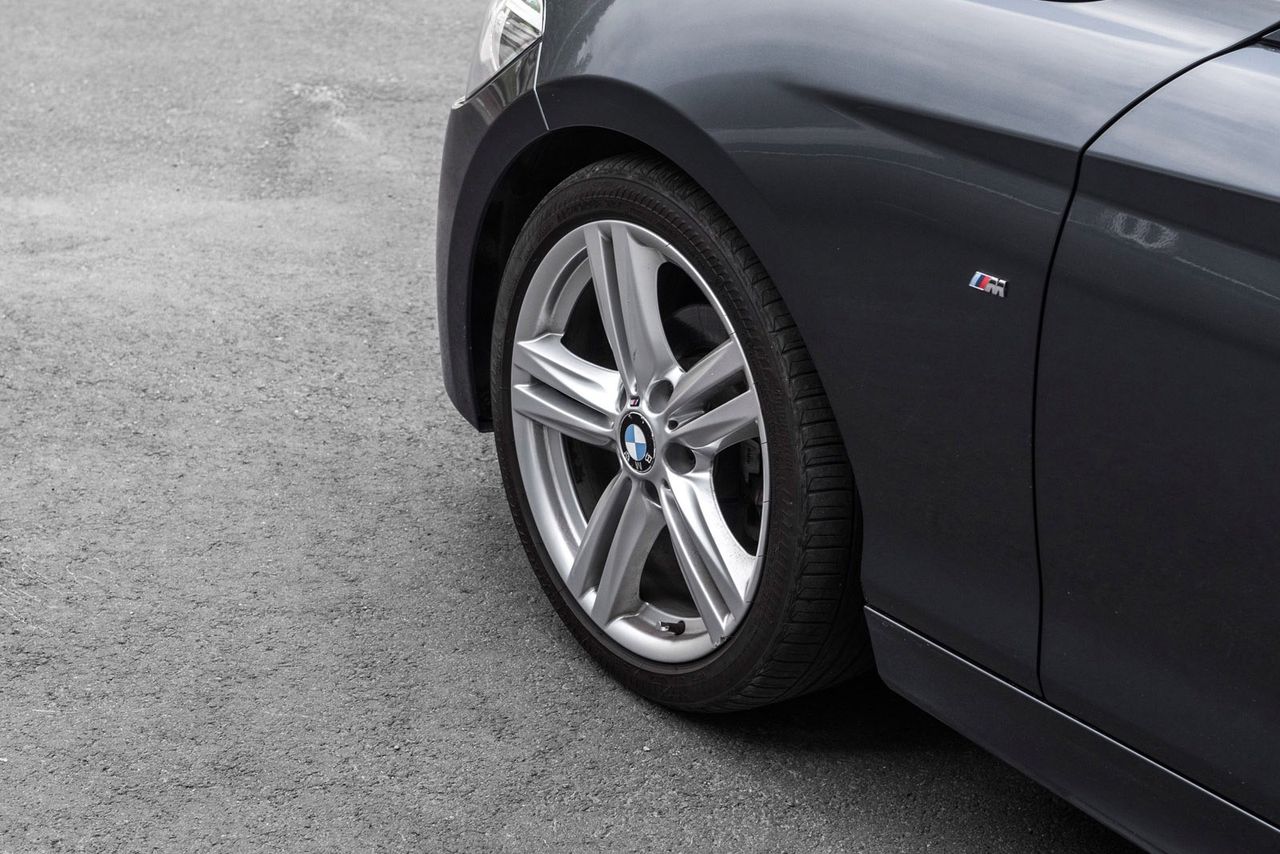 BMW Série 1 -118D Aut M – Sport Shadowline S. Understell Croisière Harman